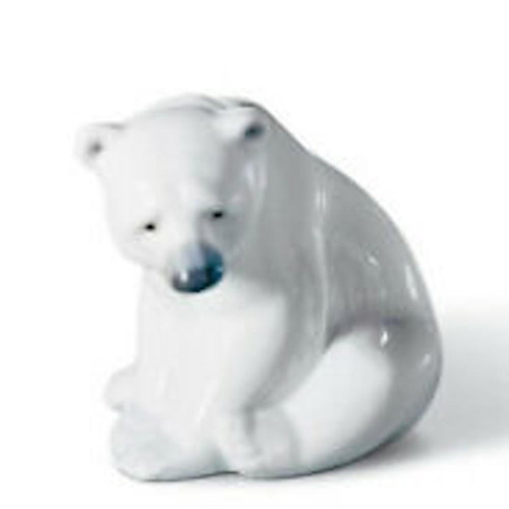 LLADRO #1209 POLAR BEAR